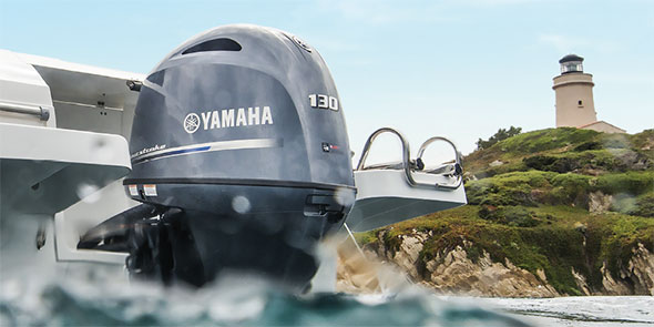 Essayez les moteurs hors-bord et Waverunner Yamaha