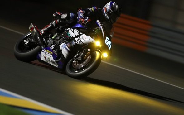 44e 24 Heures Motos-Le Mans (1/4)/après 20h : La R1 VRD Igol Expériences dans le Top10