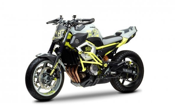 Yamaha présente deux concepts : un tout nouveau trois cylindres et la « Cage-six »