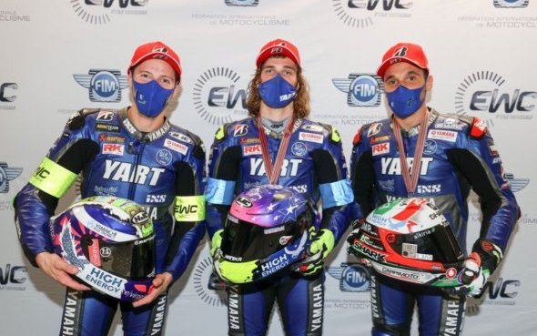 12 Heures d'Estoril-Portugal (4/4) : Victoire pour le YART Yamaha et titre Constructeurs pour Yamaha !