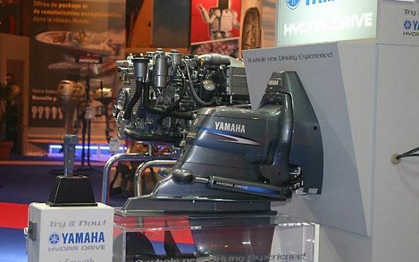 YAMAHA lance quatre moteurs 'HYDRA DRIVE' diesels, 4 et 6 cylindres de 165 à 315 chevaux