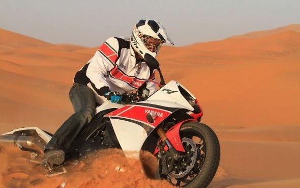 Stéphane Peterhansel en R1 dans les dunes marocaines ! 