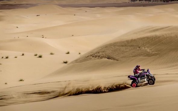 Dubai-UAE (1/4) : Victoire pour Yamaha et victoire féminine pour Camelia Liparoti (YFM700R) !