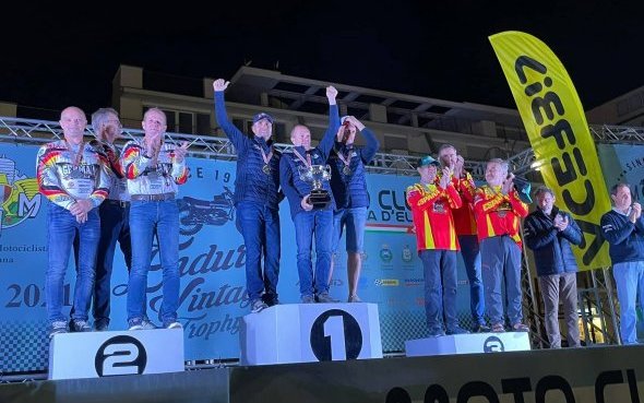FIM Enduro Vintage Trophy – Isola d'Elba-Italie : Stéphane Peterhansel (Yamaha) fait gagner la France !