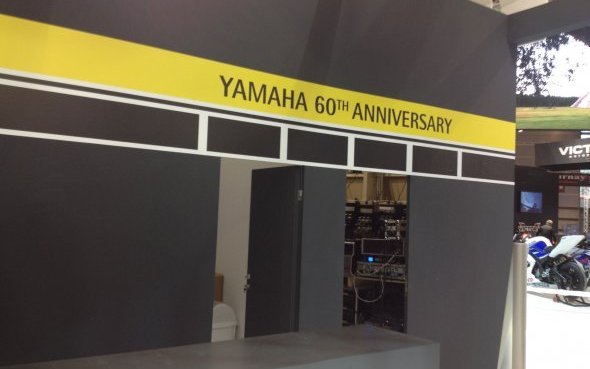 Le stand Yamaha s'apprête à accueillir la press et les professionnels