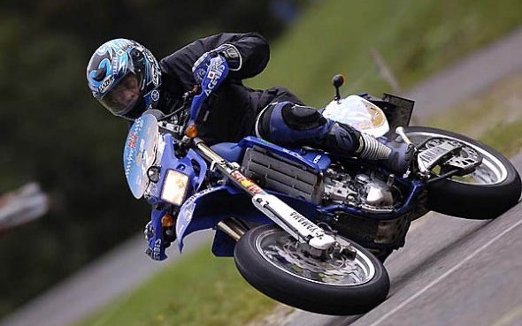 Reims-Toulon : Serge Nuques (Yamaha YZF-R1) pulvérise la concurrence