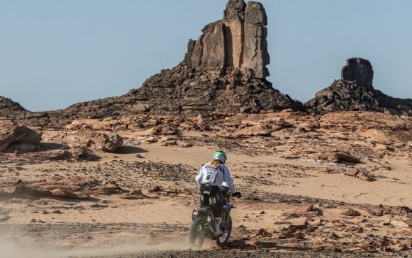 44e Dakar-Arabie Saoudite (1/5)/Etape9 : Adrien Van Beveren (WR450F Rally) grappille une petite minute sur le leader.