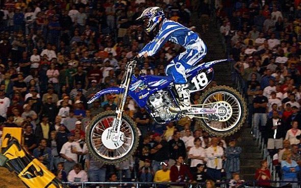 Dallas-Texas (13/17) : Chad Reed (Yamaha YZ250) pourchasse James Stewart