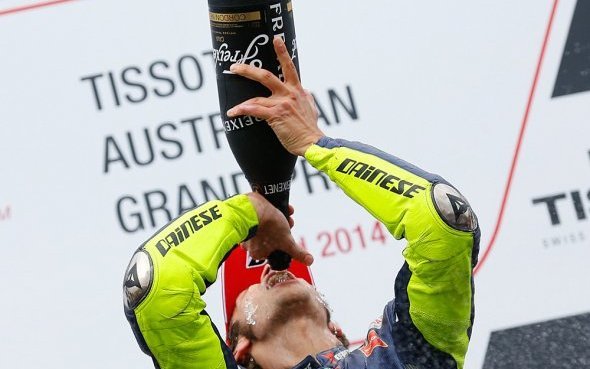 GP Australie-P.Island (16/18)/courses : 82e succès en catégorie reine pour Valentino Rossi (M1) et podium 100% Yamaha !