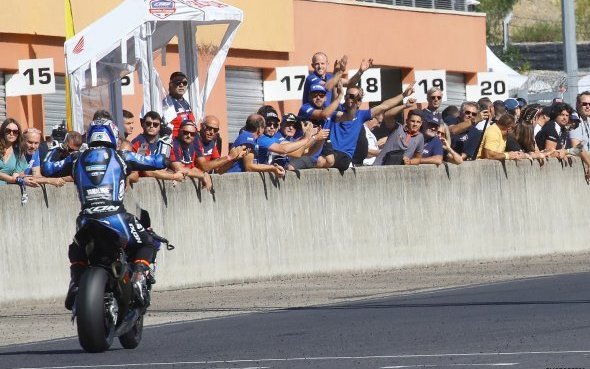 Alès-30 (7/7) : Mathieu Gines (R1) célèbre sa triple couronne Superbike ! 