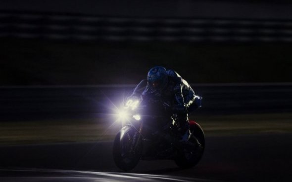 24H Motos-Le Mans-72 (2/5)/Course : Yamaha domine à la mi-course !