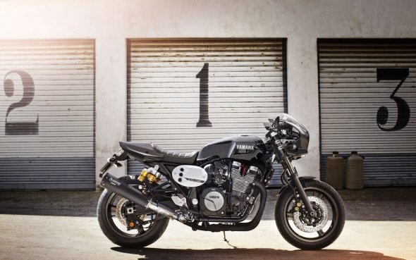 Nouvelles Yamaha XJR1300 et XJR1300 Racer 2015
