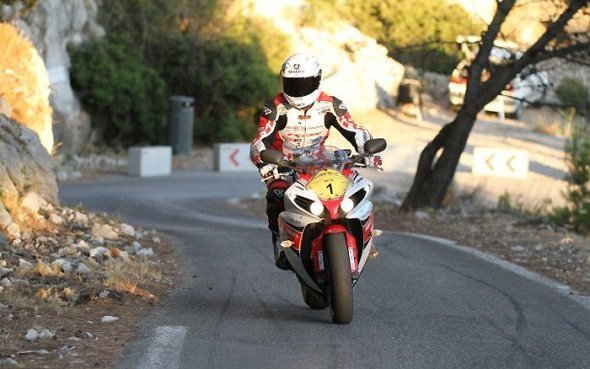 9e Dark Dog Moto Tour : 6e victoire consécutive pour Denis Bouan (Yamaha YZF-R1) !