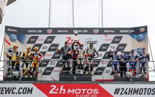 24 Heures Motos – Le Mans (3/4)/ Arrivée : Quatre R1 dans le Top7 et le YART Yamaha au pied du podium !